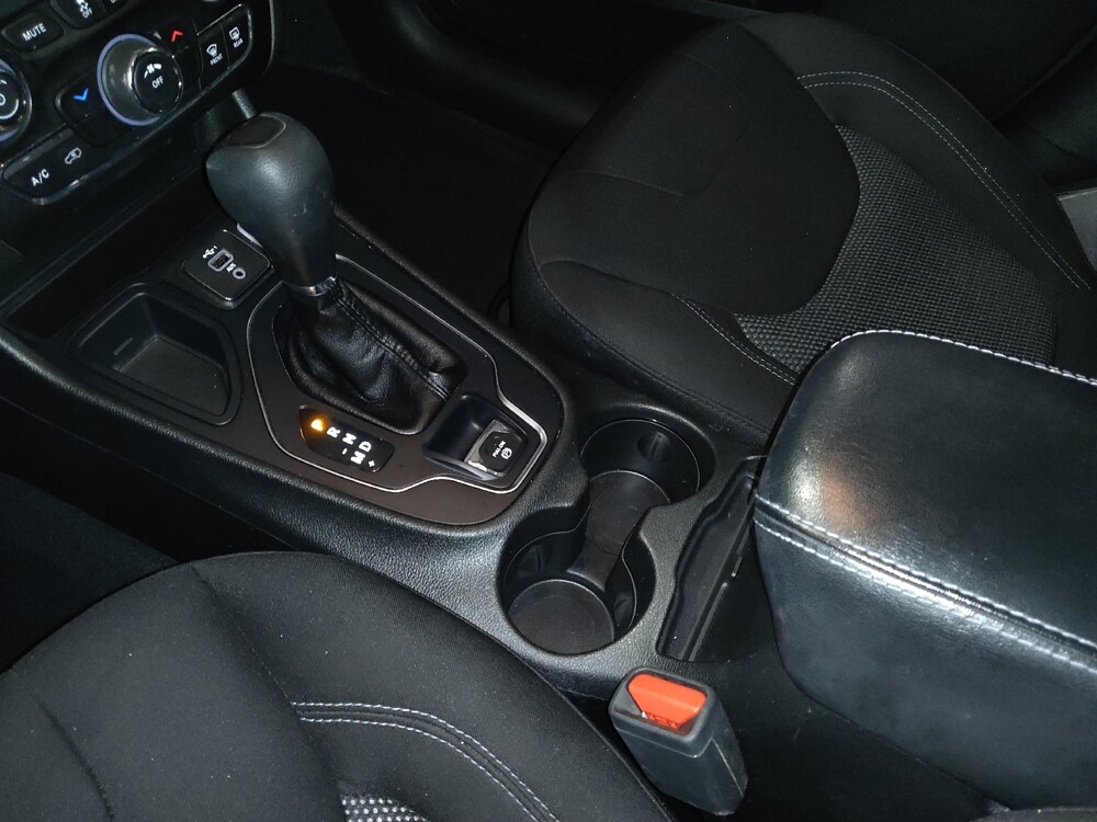 2019 Jeep Cherokee in Kissimmee, FL 34744 - 18099254 26