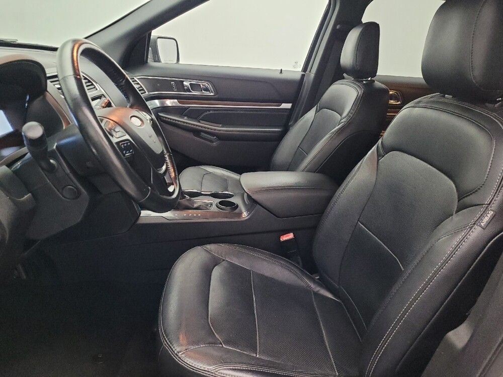 2019 Ford Explorer in Kissimmee, FL 34744 - 18099255 17