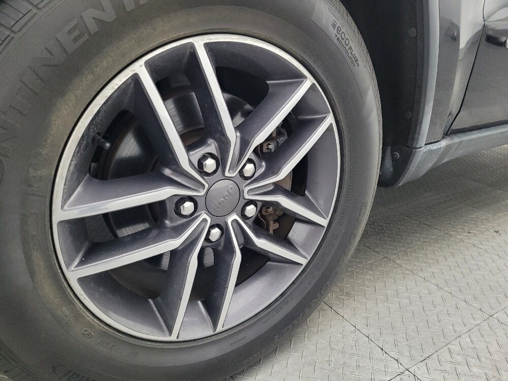 2019 Jeep Grand Cherokee in Gainesville, FL 32609 - 18099258 31