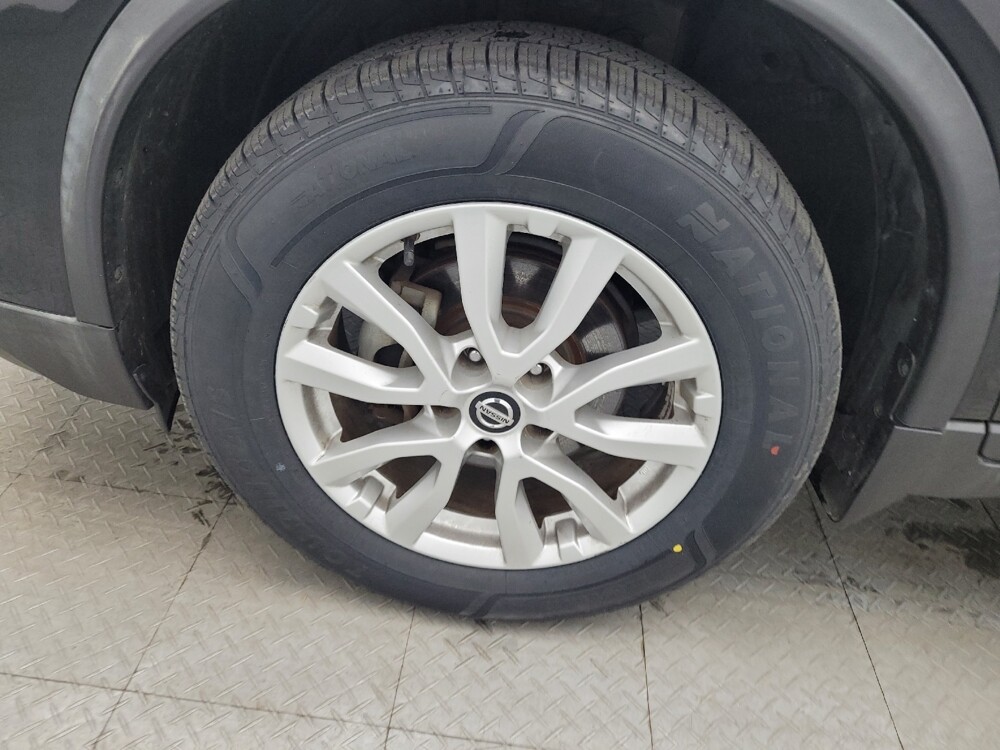 2018 Nissan Rogue in Charleston, SC 29414 - 18099269 31