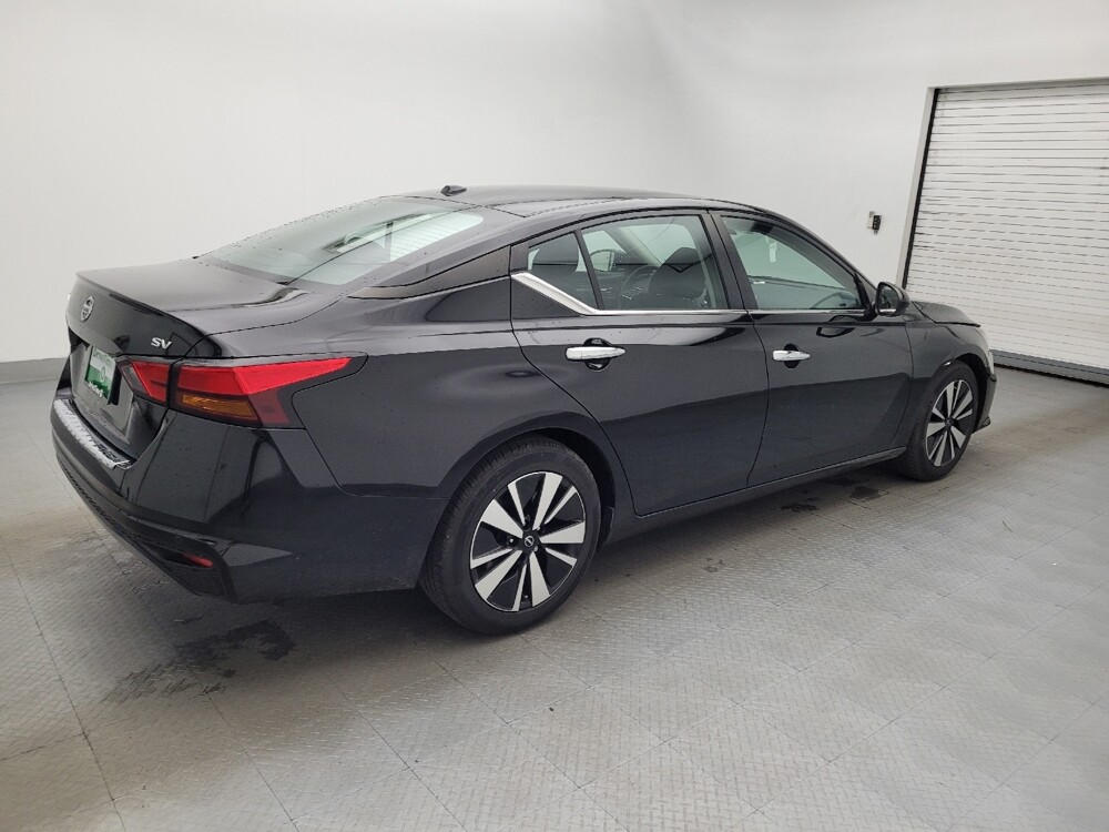 2022 Nissan Altima in Greensboro, NC 27407 - 18099270 10