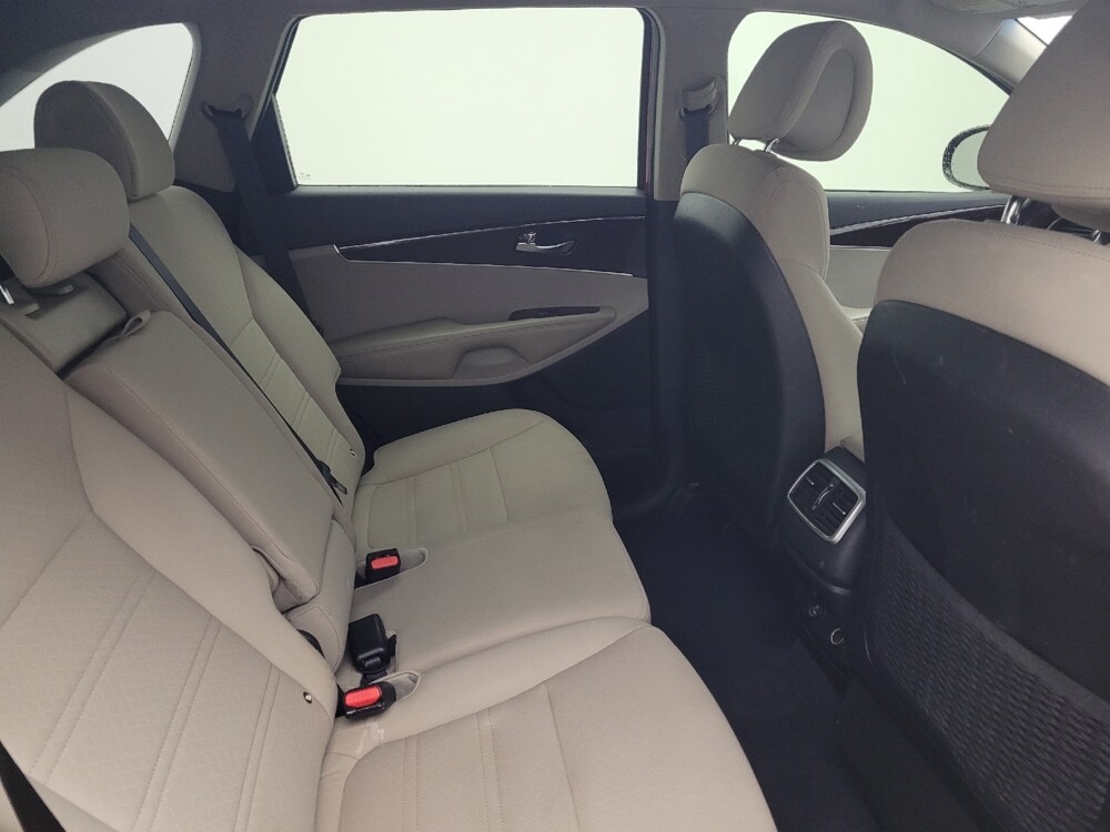 2016 Kia Sorento in Wilmington, NC 28405 - 18099283 19
