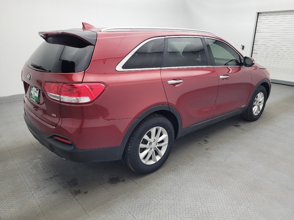 2016 Kia Sorento in Wilmington, NC 28405 - 18099283 10
