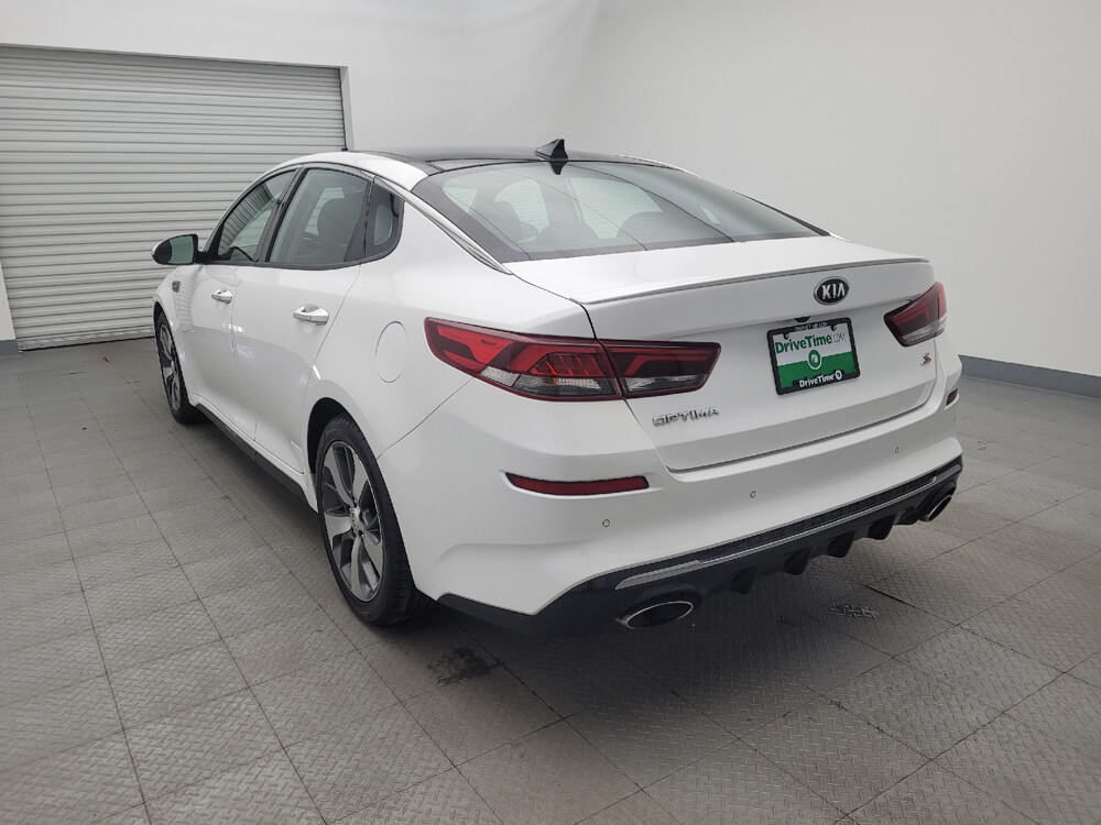 2019 Kia Optima in Houston, TX 77060 - 18099298 5