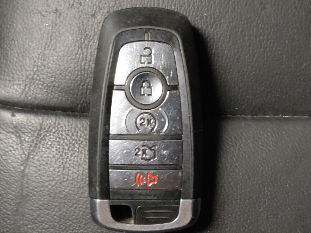 2017 Ford Edge in Houston, TX 77060 - 18099303 32