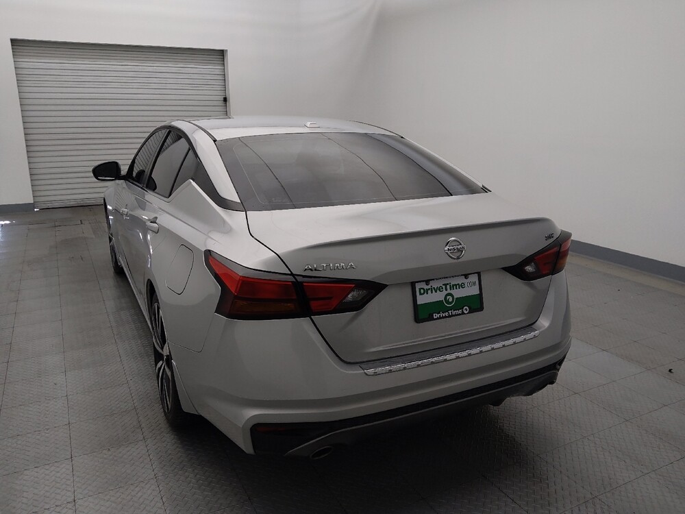 2019 Nissan Altima in Live Oak, TX 78233 - 18099308 6