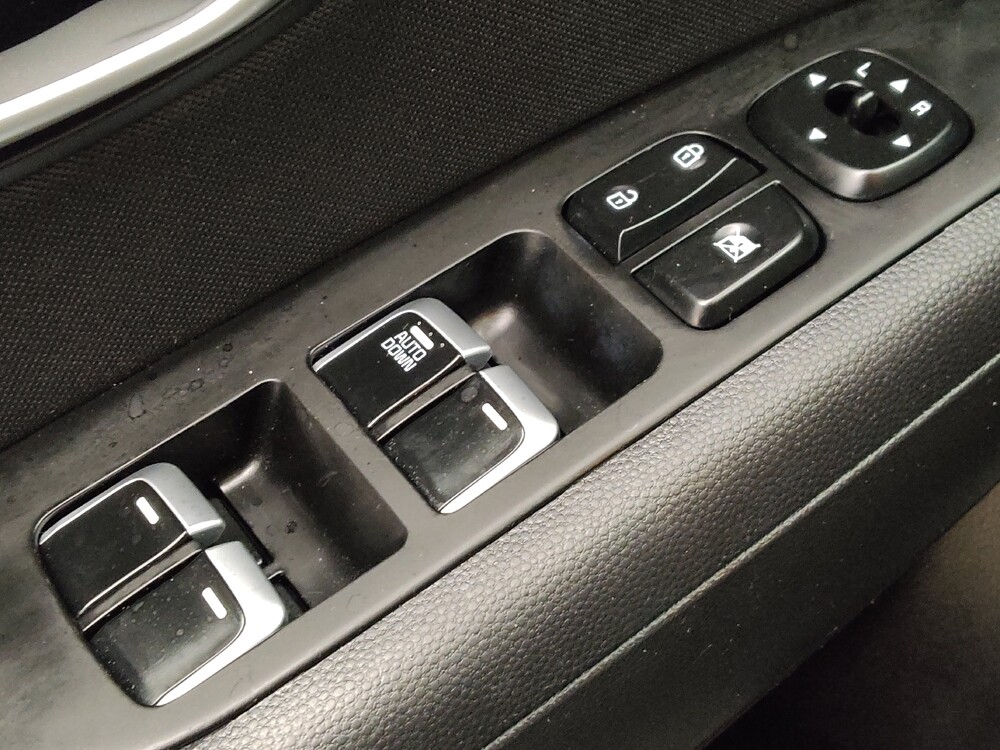 2019 Kia Soul in Houston, TX 77034 - 18099315 27