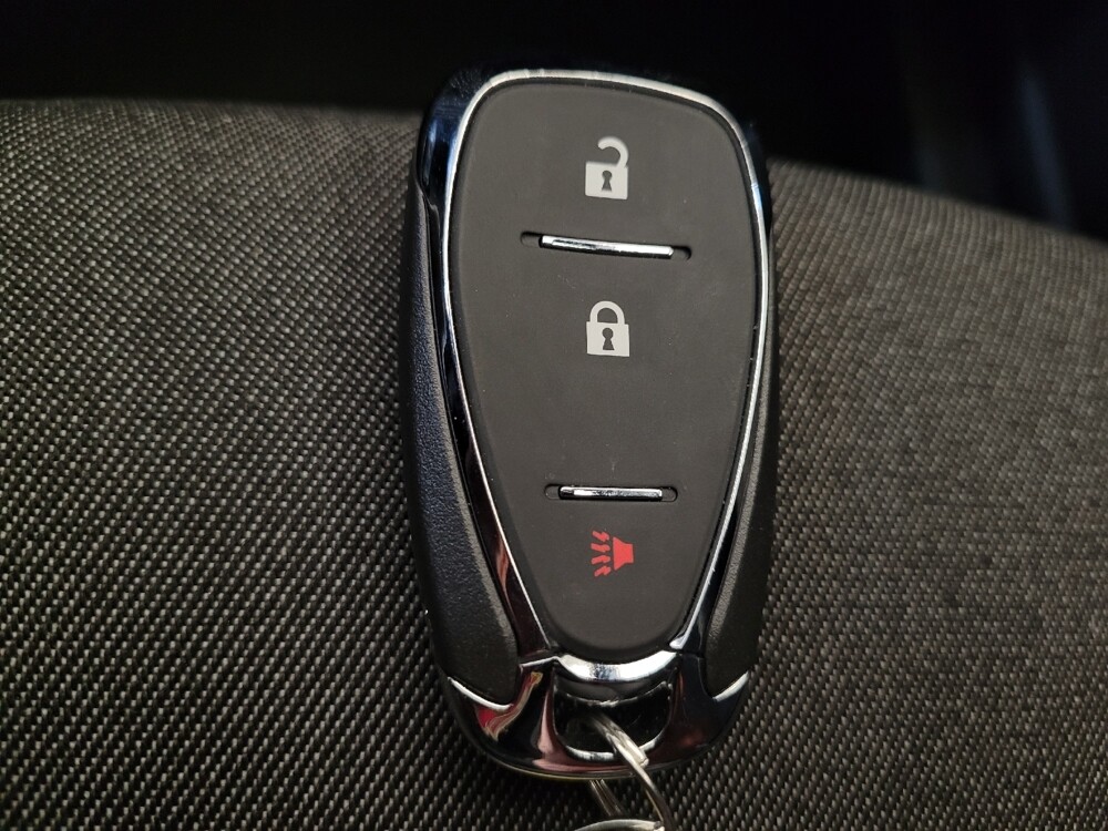 2018 Chevrolet Equinox in Cincinnati, OH 45255 - 18099317 32