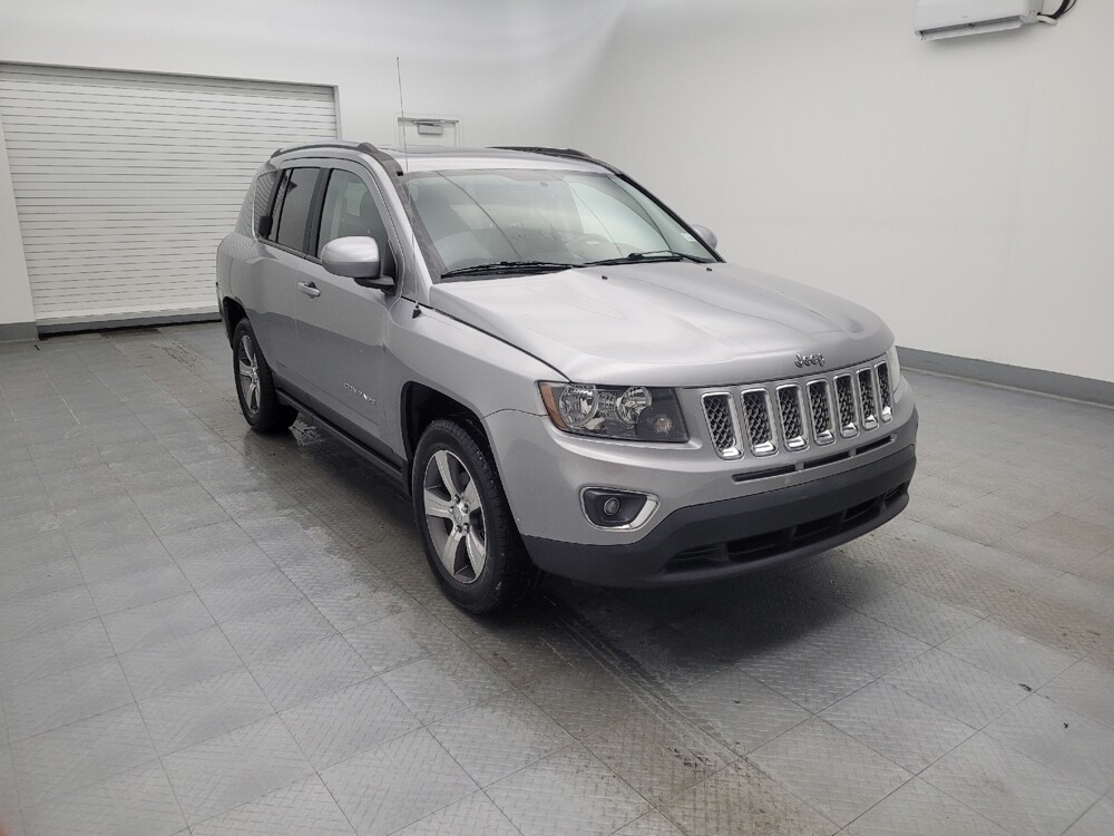 2017 Jeep Compass in Toledo, OH 43617 - 18099319 13
