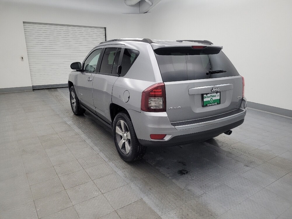 2017 Jeep Compass in Toledo, OH 43617 - 18099319 5