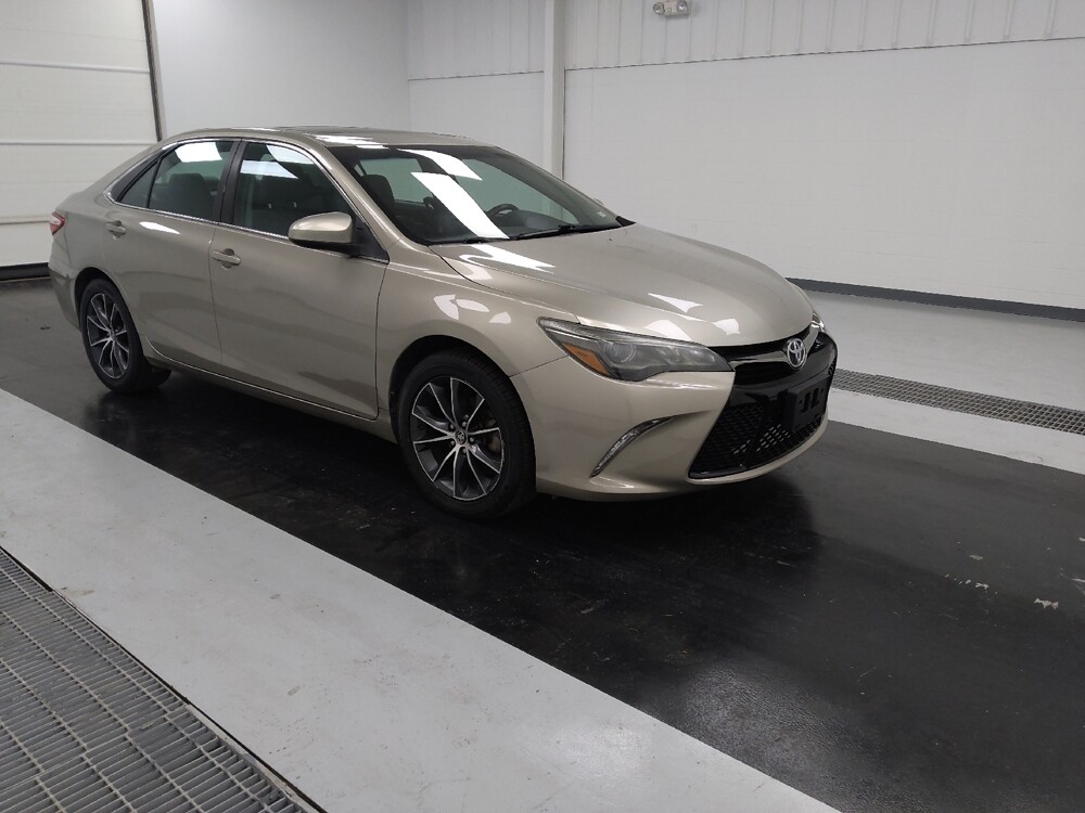 2015 Toyota Camry in St. Louis, MO 63125 - 18099326 13