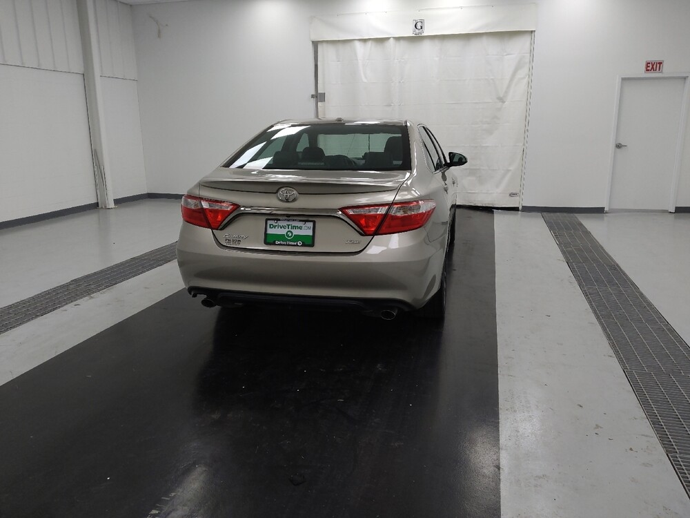 2015 Toyota Camry in St. Louis, MO 63125 - 18099326 7