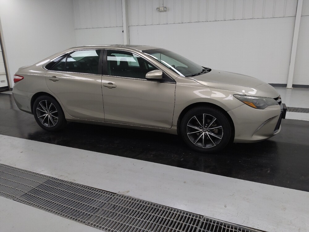 2015 Toyota Camry in St. Louis, MO 63125 - 18099326 11