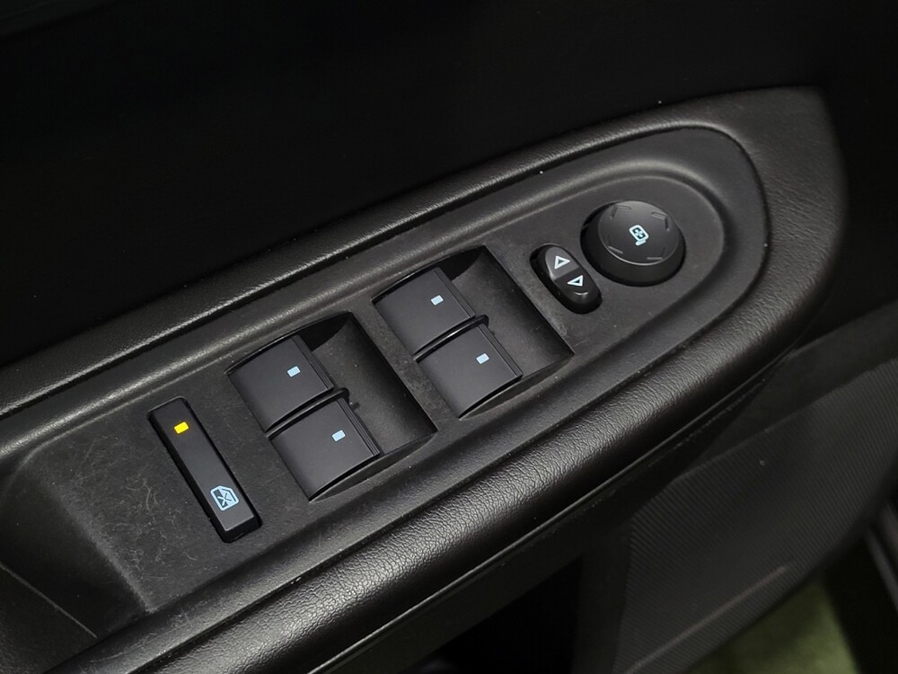 2016 Chevrolet Traverse in Pittsburgh, PA 15236 - 18099328 27