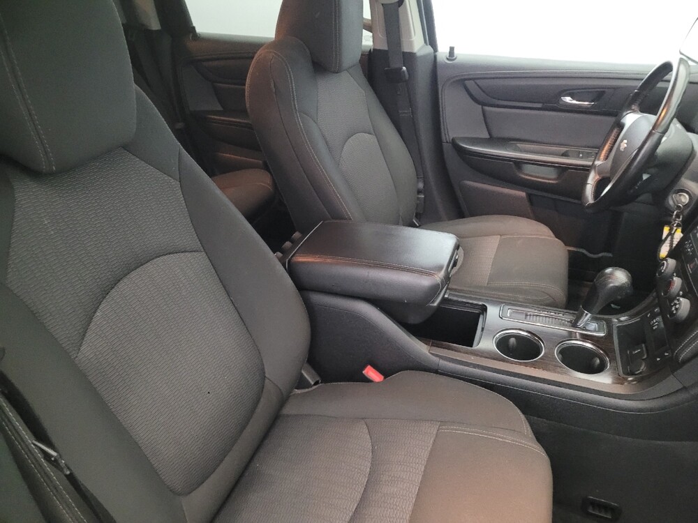 2016 Chevrolet Traverse in Pittsburgh, PA 15236 - 18099328 21