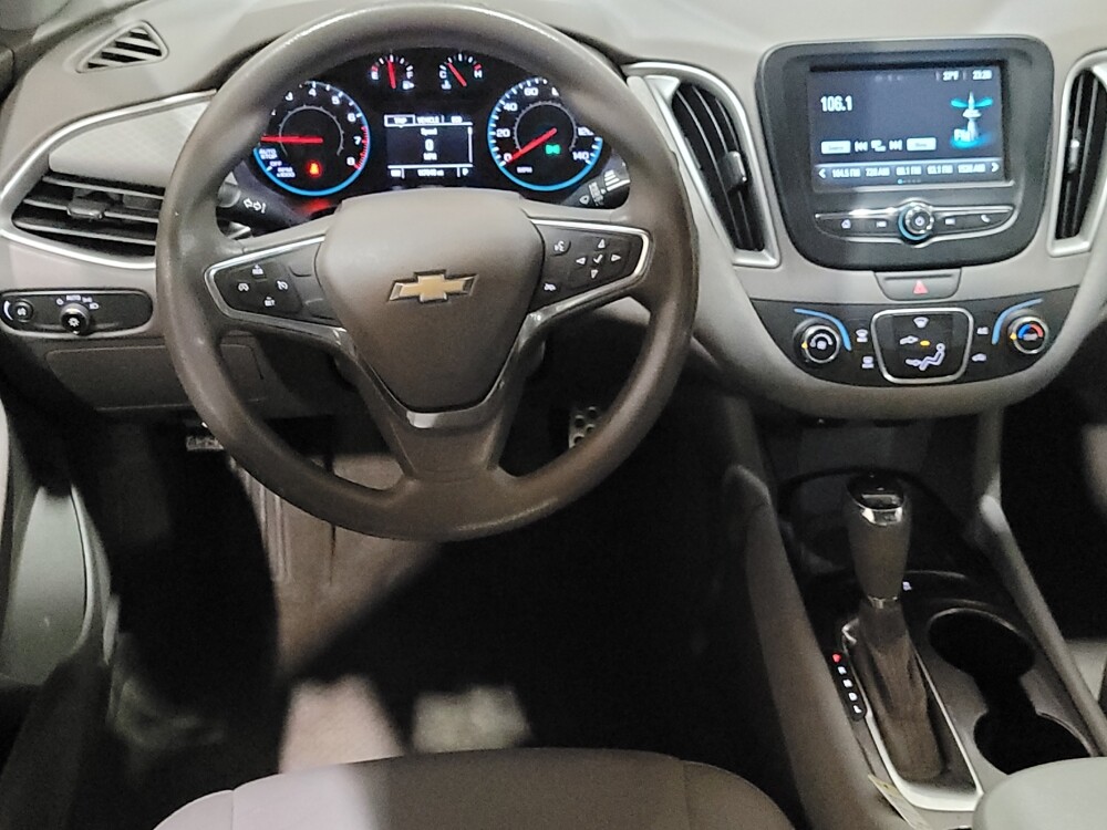 2016 Chevrolet Malibu in New Castle, DE 19720 - 18099332 22