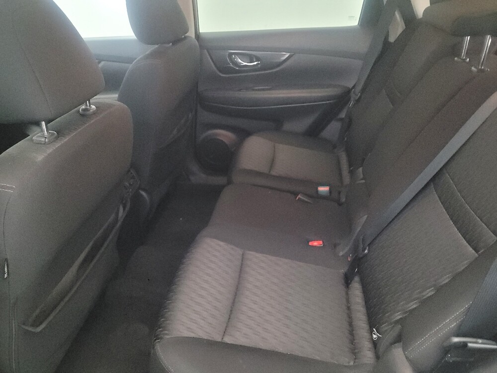 2017 Nissan Rogue in Pittsburgh, PA 15236 - 18099335 18