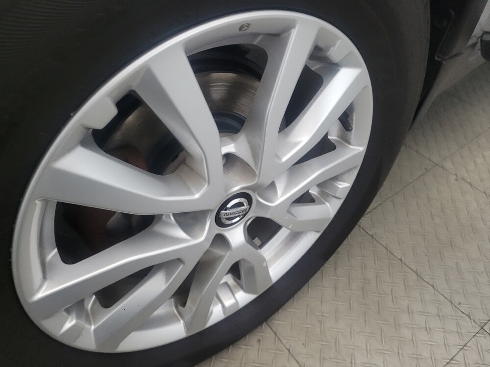 2017 Nissan Rogue in Pittsburgh, PA 15236 - 18099335 31