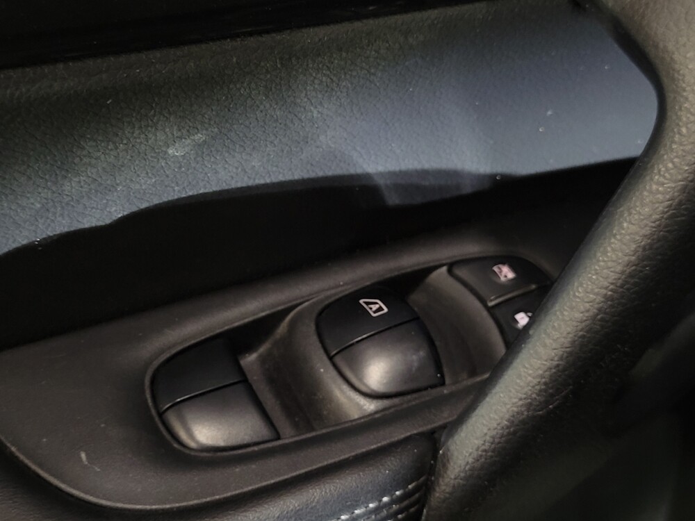 2017 Nissan Rogue in Pittsburgh, PA 15236 - 18099335 27