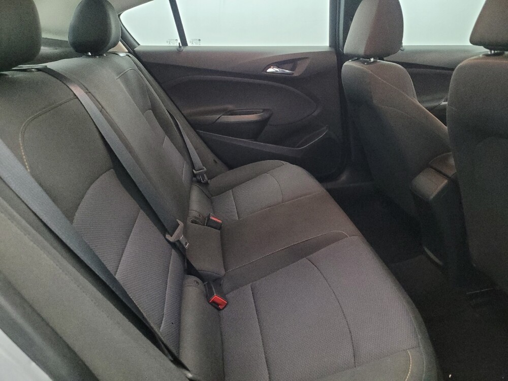 2018 Chevrolet Cruze in Temple Hills, MD 20746 - 18099336 19