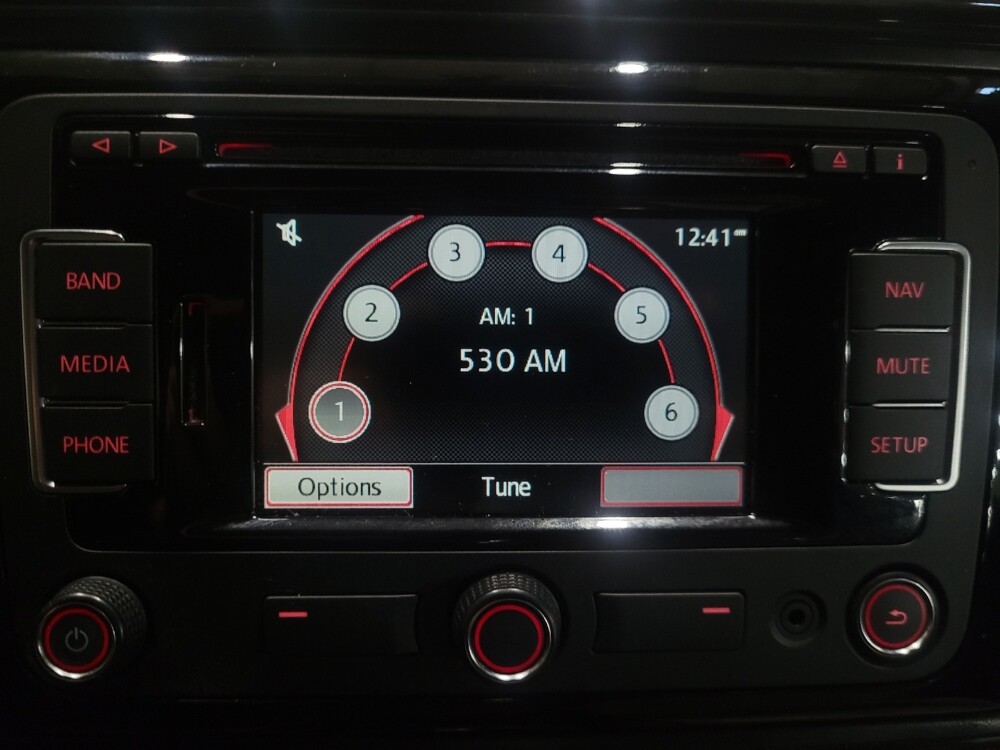 2015 Volkswagen Beetle in Owings Mills, MD 21117 - 18099344 25