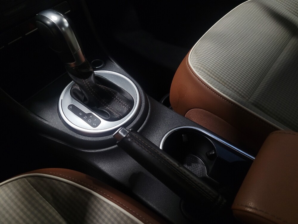 2015 Volkswagen Beetle in Owings Mills, MD 21117 - 18099344 26