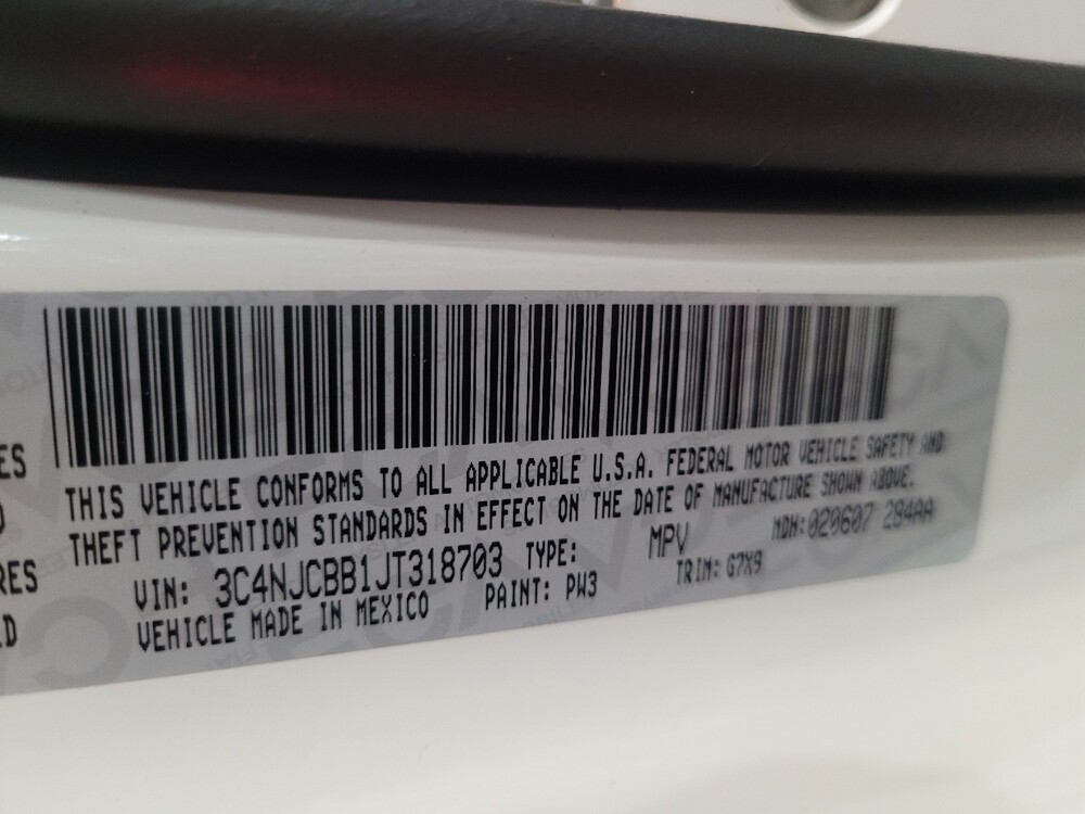 2018 Jeep Compass in Laurel, MD 20724 - 18099347 33