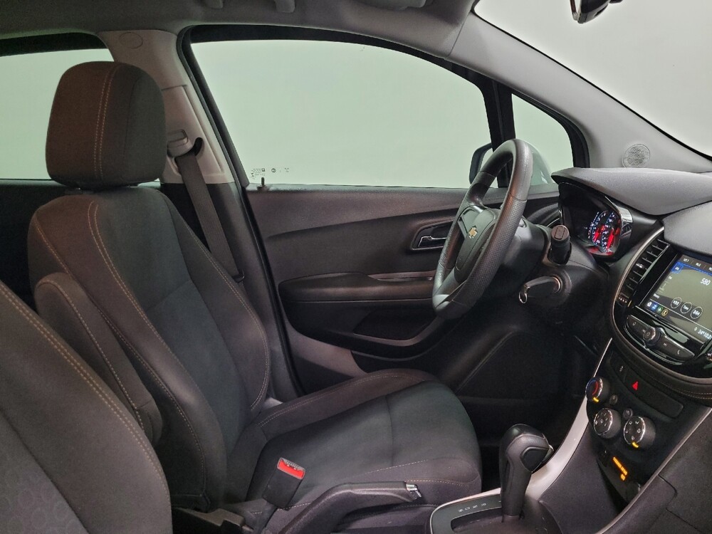2019 Chevrolet Trax in Allentown, PA 18103 - 18099349 21
