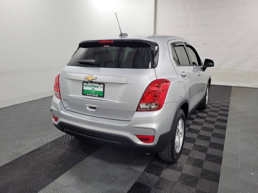 2019 Chevrolet Trax in Allentown, PA 18103 - 18099349 9