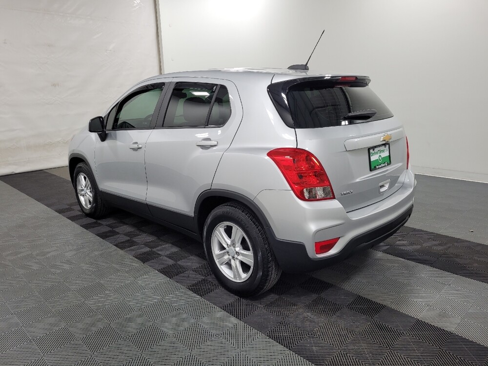 2019 Chevrolet Trax in Allentown, PA 18103 - 18099349 3