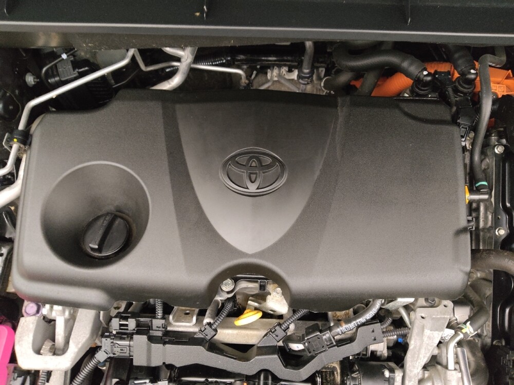 2021 Toyota Highlander in Gladstone, MO 64118 - 18099355 30