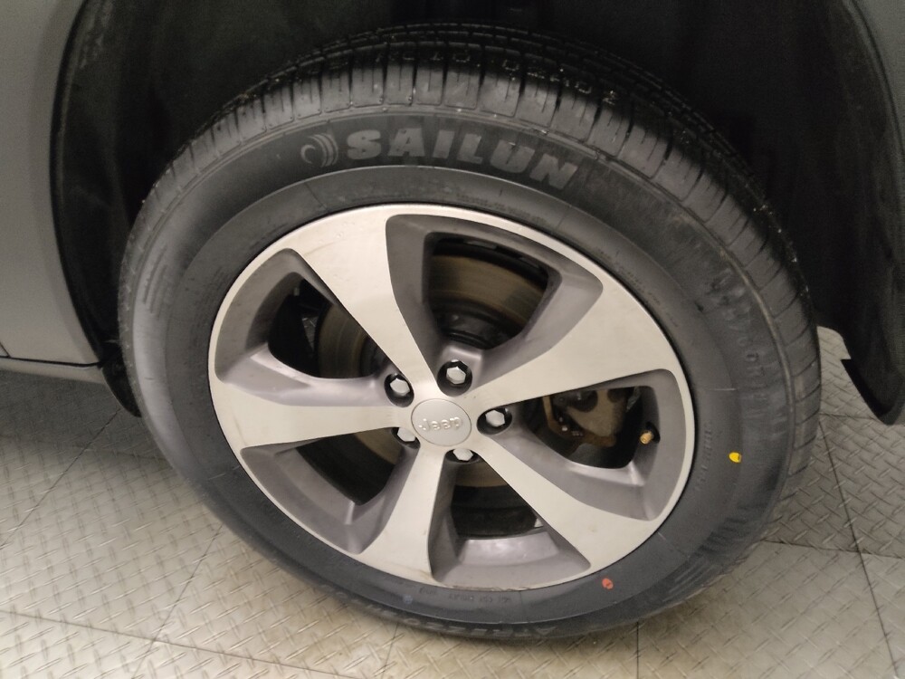 2021 Jeep Cherokee in Des Moines, IA 50310 - 18099361 31