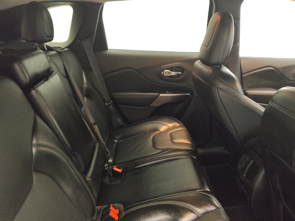 2021 Jeep Cherokee in Des Moines, IA 50310 - 18099361 19