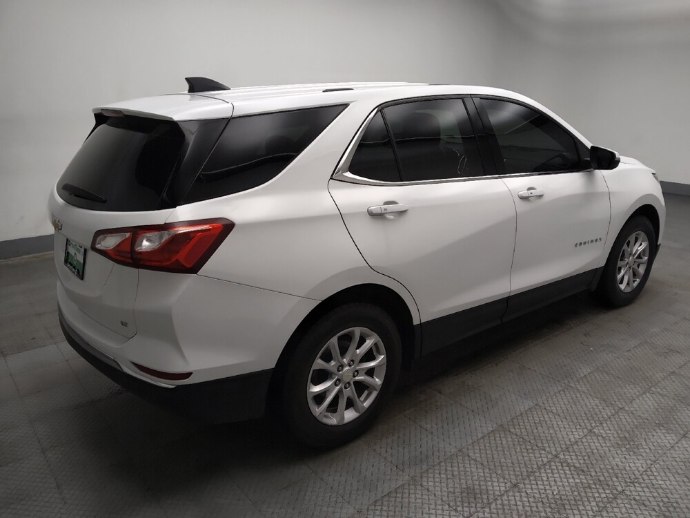 2019 Chevrolet Equinox in Peoria, IL 61615 - 18099363 10