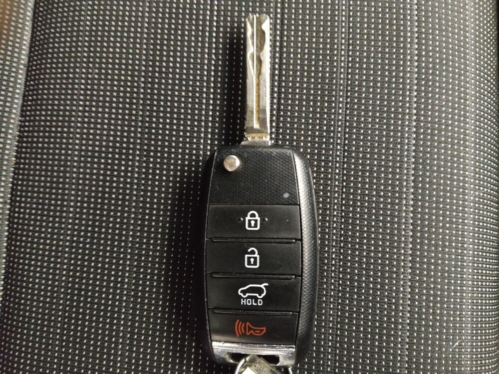 2018 Kia Sportage in Peoria, IL 61615 - 18099365 32