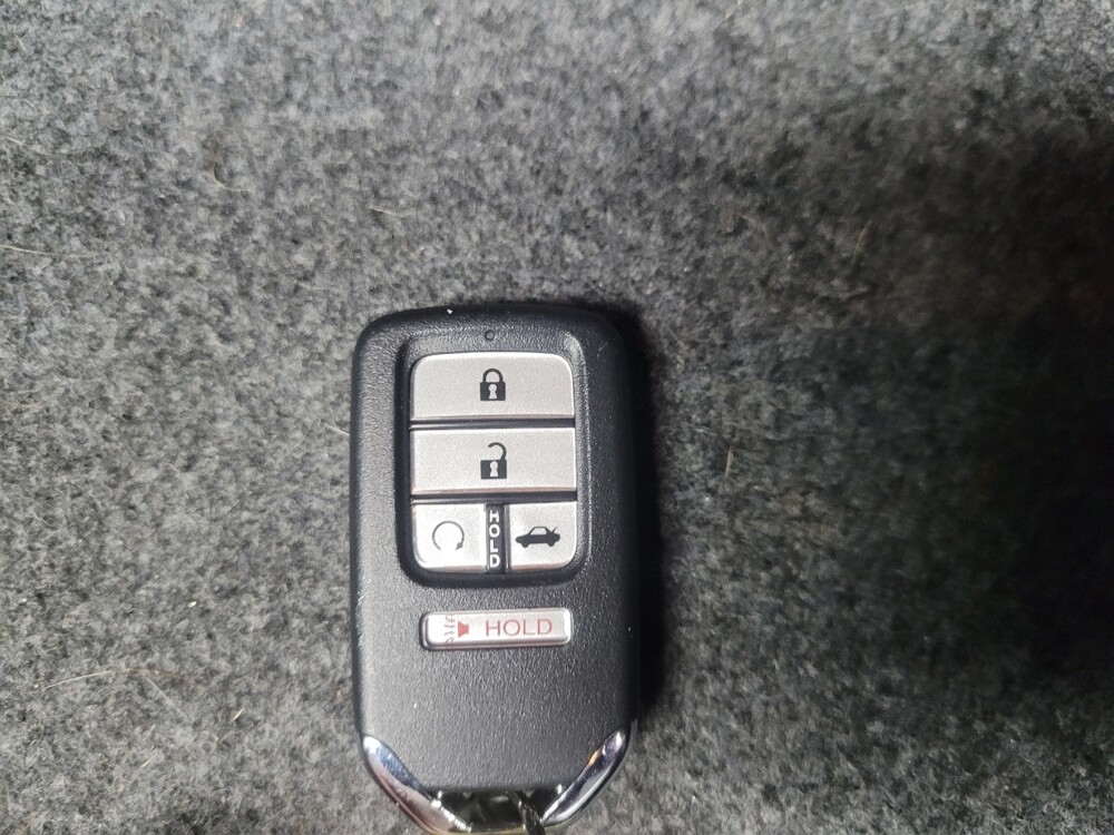 2021 Honda Accord in Indianapolis, IN 46222 - 18099376 32