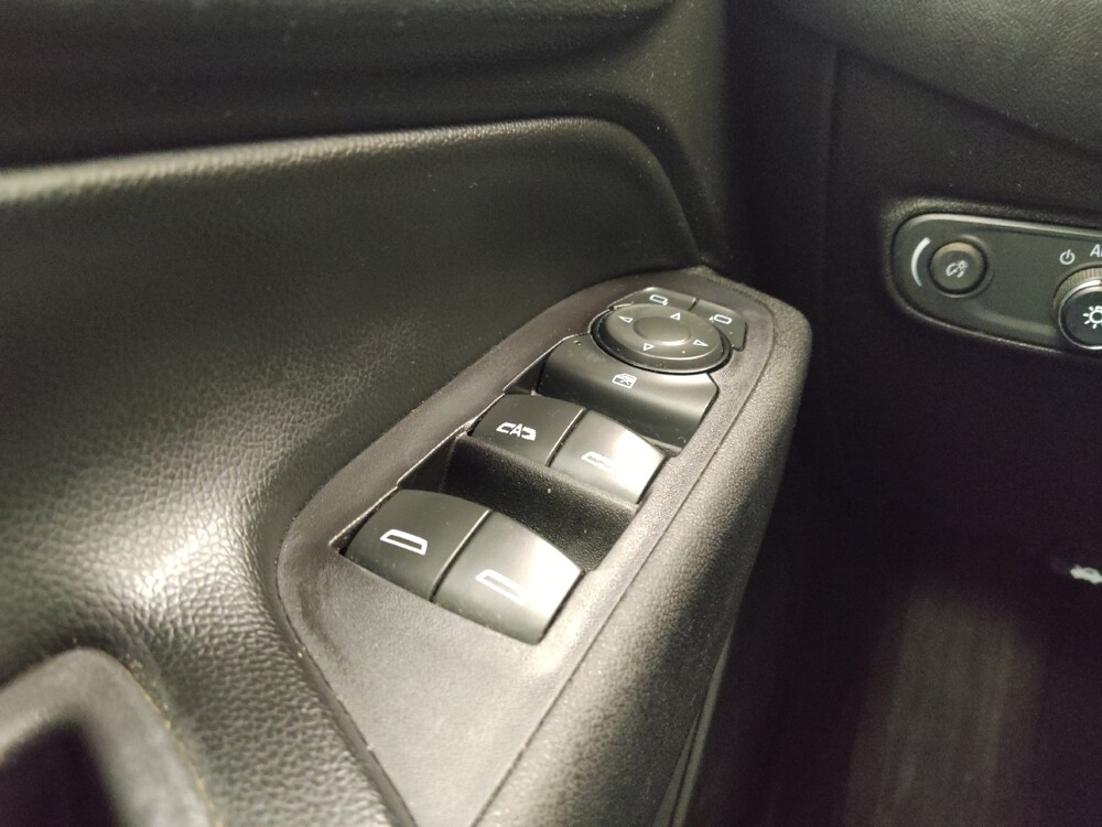 2019 Chevrolet Equinox in Peoria, IL 61615 - 18099377 27