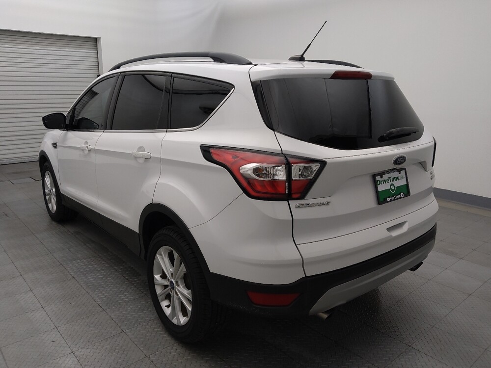2018 Ford Escape in Baton Rouge, LA 70816 - 18099382 5
