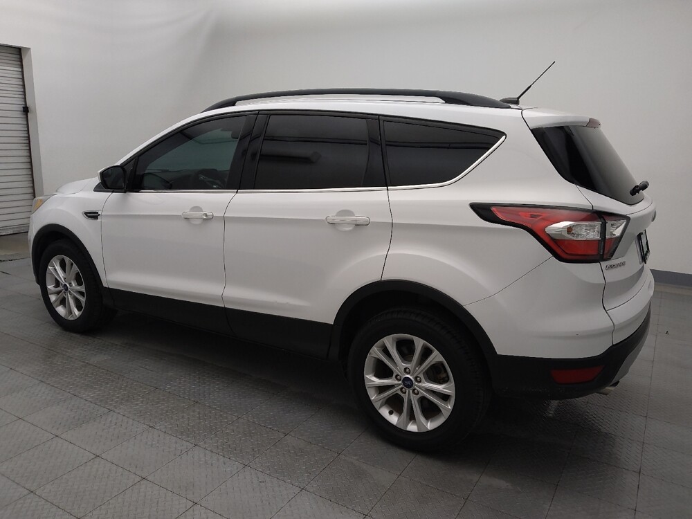2018 Ford Escape in Baton Rouge, LA 70816 - 18099382 3