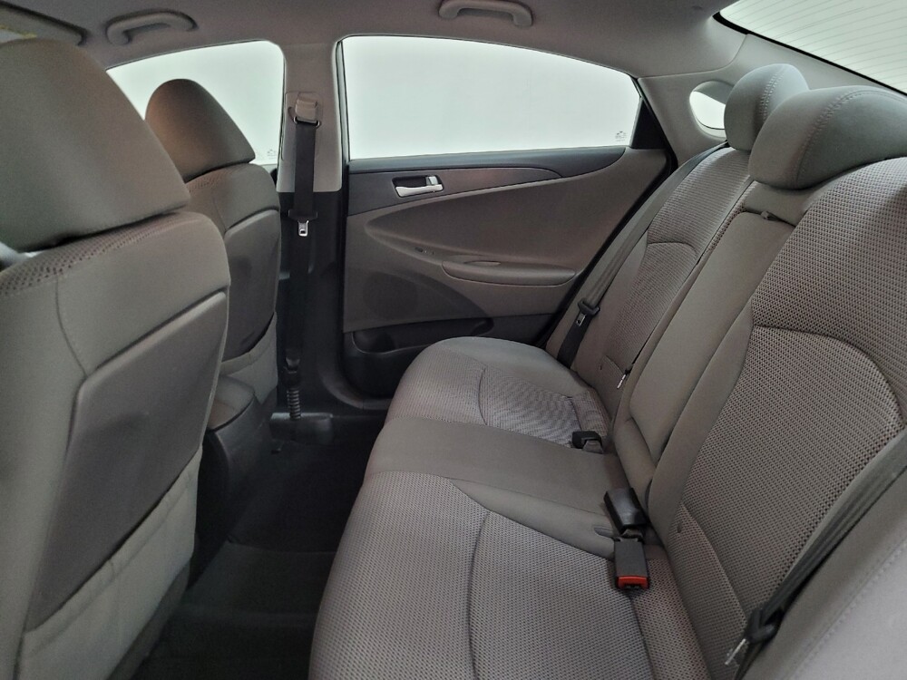 2013 Hyundai Sonata in Allentown, PA 18103 - 18099387 18