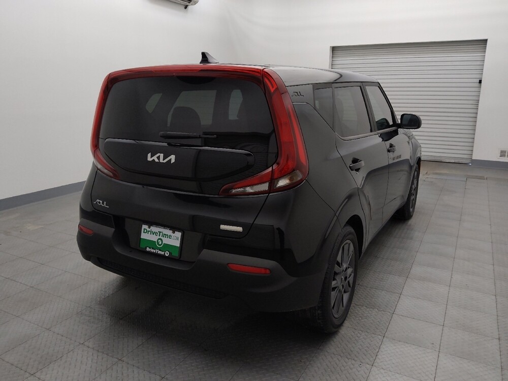 2022 Kia Soul in Houston, TX 77060 - 18099389 7