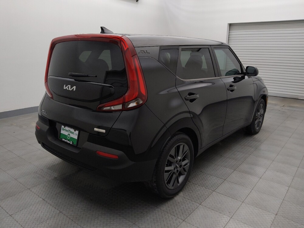 2022 Kia Soul in Houston, TX 77060 - 18099389 9