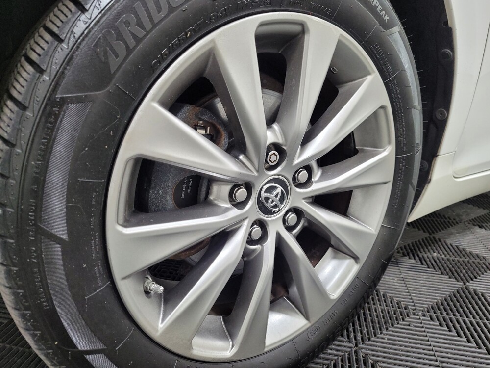 2016 Toyota Camry in Pittsburgh, PA 15236 - 18099390 31