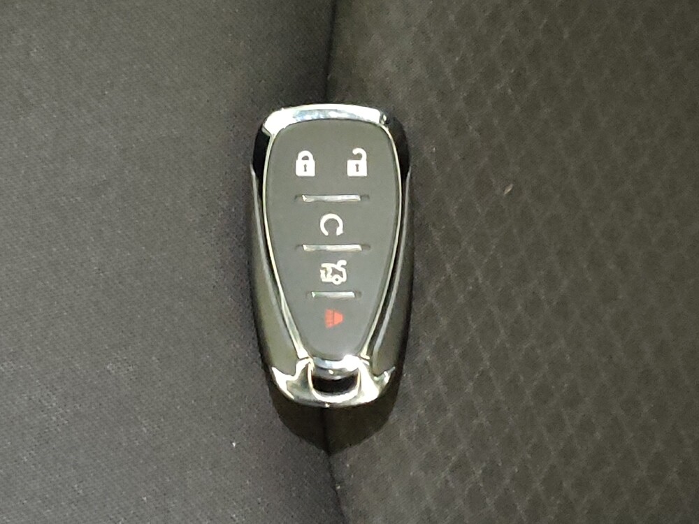 2022 Chevrolet Malibu in Greensboro, NC 27407 - 18099403 32