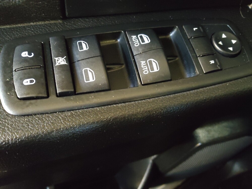 2014 RAM 1500 in Greensboro, NC 27407 - 18099408 27