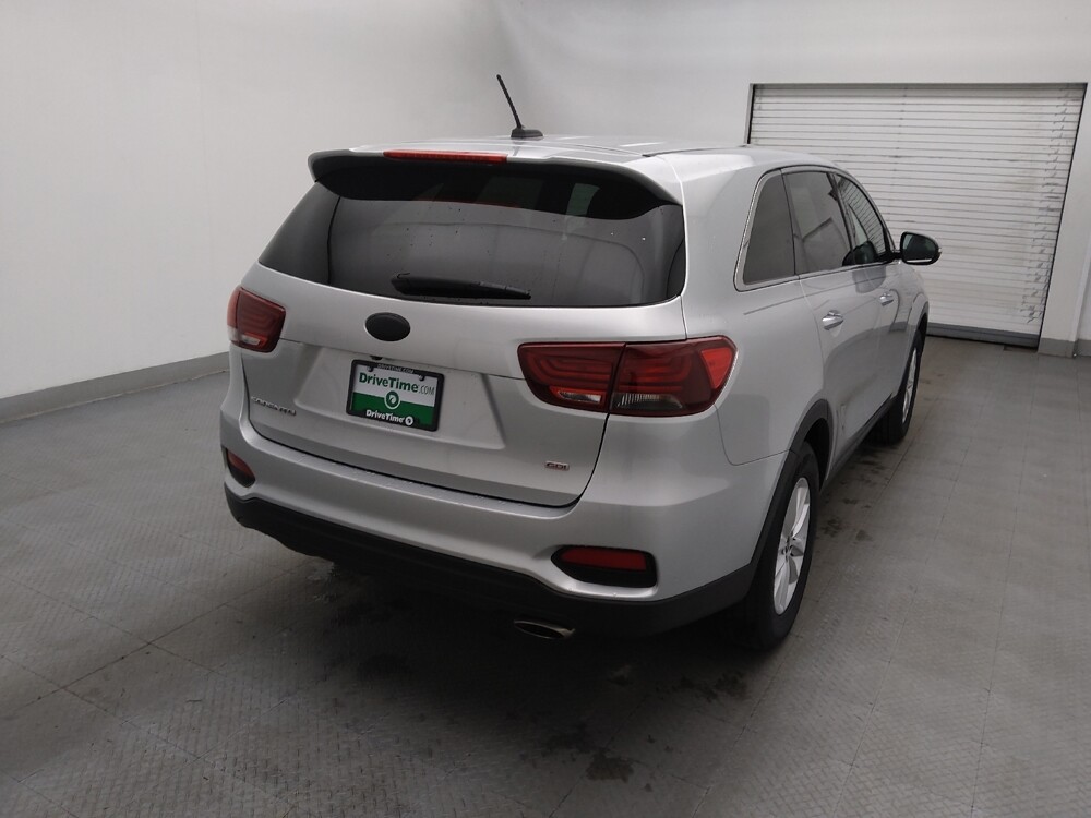 2019 Kia Sorento in Greensboro, NC 27407 - 18099409 7