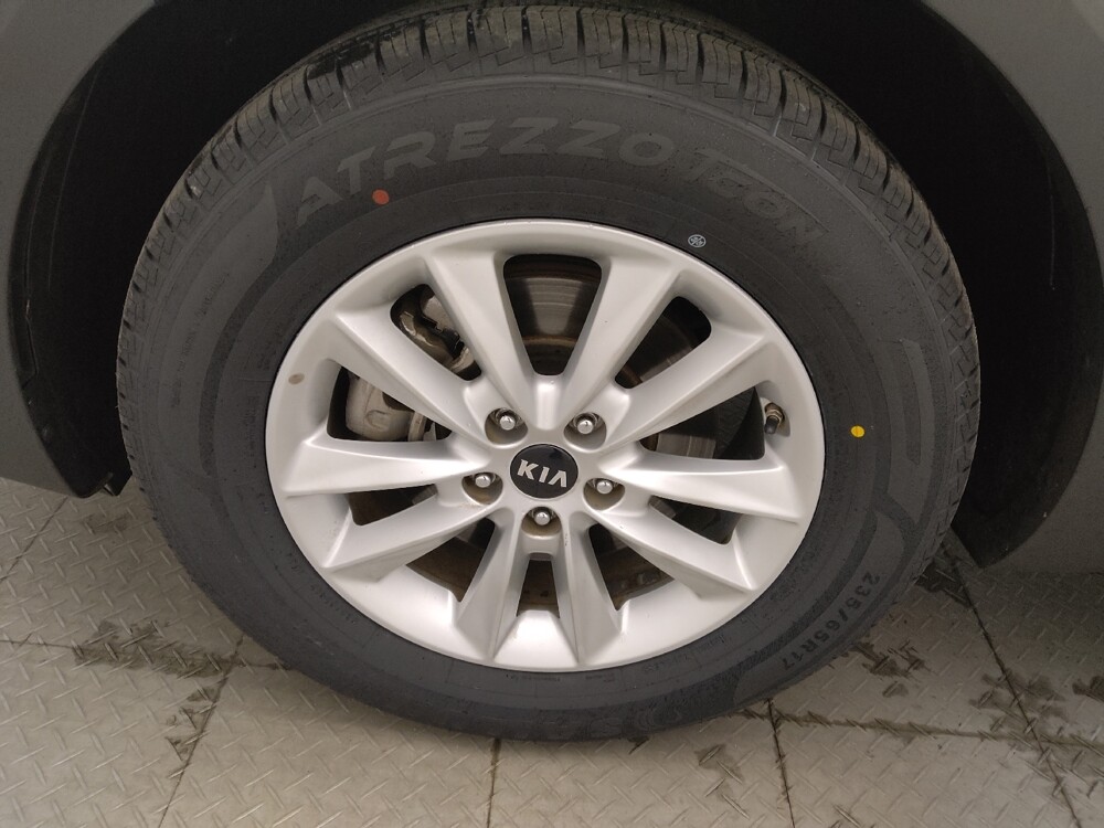 2019 Kia Sorento in Greensboro, NC 27407 - 18099409 31