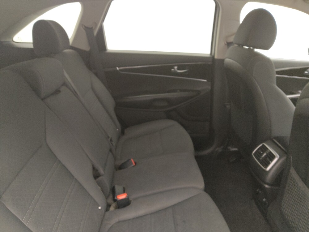 2019 Kia Sorento in Greensboro, NC 27407 - 18099409 19