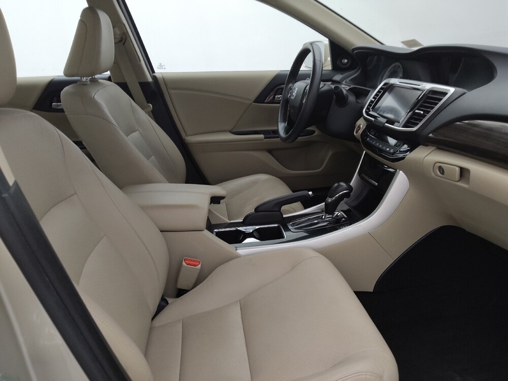 2016 Honda Accord in Charleston, SC 29414 - 18099412 21