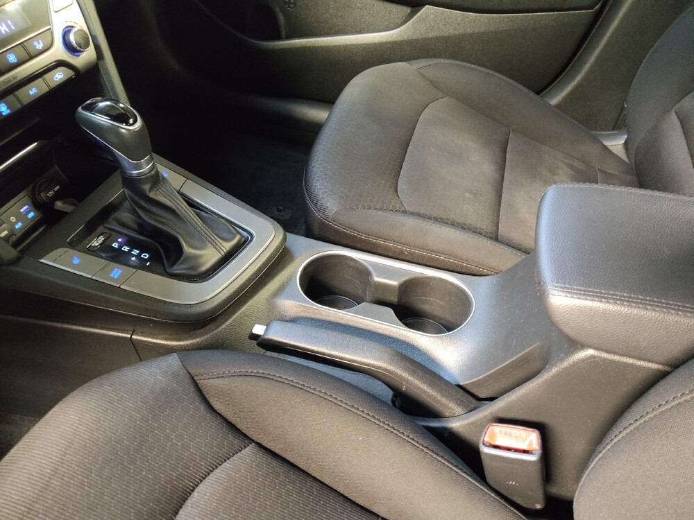 2017 Hyundai Elantra in Greensboro, NC 27407 - 18099413 26